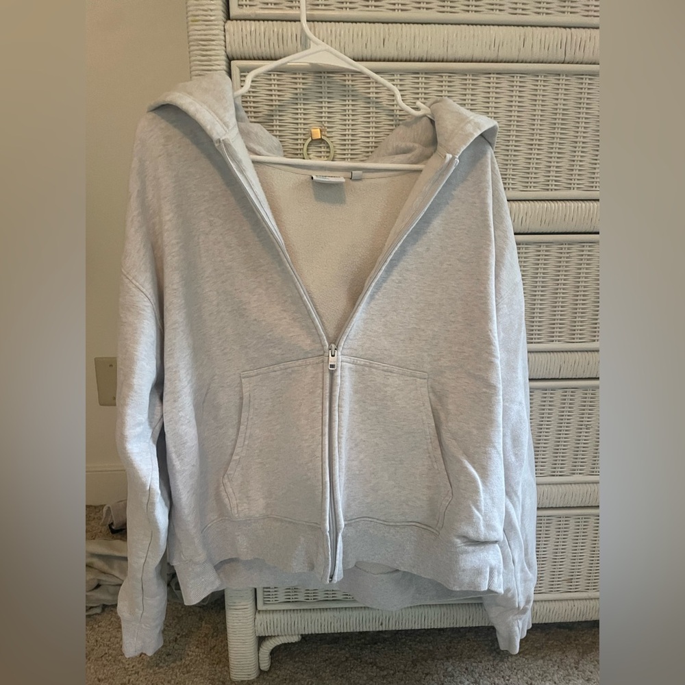 Aritzia TNA zip up